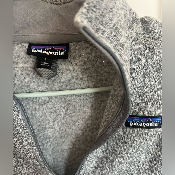 Women’s Patagonia Pullover - Picture 1 of 3